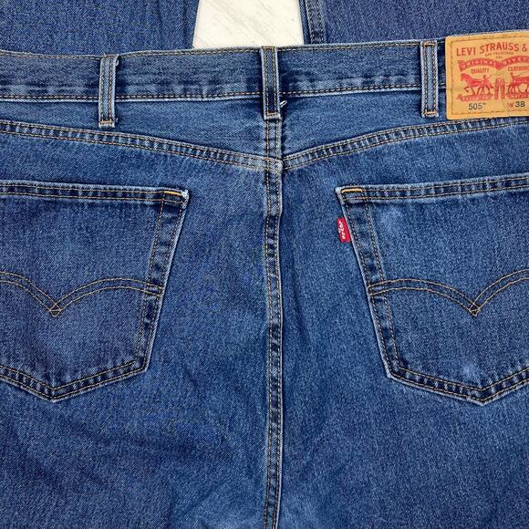 Levi’s 505 men’s 38x29 medium wash
Waist laying Flat: 19” Excellent Condition! - Picture 4 of 7